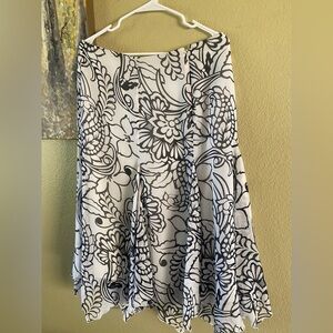 Bandolino Black and White Floral A-Line Skirt